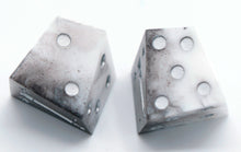 Load image into Gallery viewer, Braius - Chiral d6 Pair