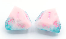 Load image into Gallery viewer, Fey Spring - Daggerheart d12 Pair