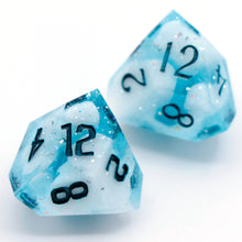 Load image into Gallery viewer, Flurries - Daggerheart d12 Pair