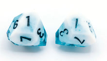 Load image into Gallery viewer, Flurries - Daggerheart d12 Pair