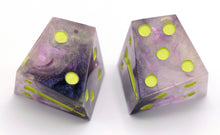 Load image into Gallery viewer, Graviturgy - Chiral d6 Pair