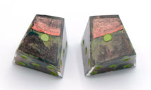 Load image into Gallery viewer, Laputa - Chiral d6 Pair