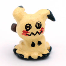 Load image into Gallery viewer, Mimikyu - 27mm d20 Chonk