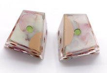 Load image into Gallery viewer, Orym - Chiral d6 Pair