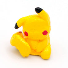 Load image into Gallery viewer, Pikachu - 23mm Oversized d20