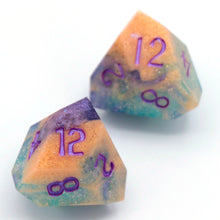 Load image into Gallery viewer, Royal Gift - Daggerheart d12 Pair