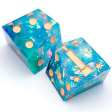 Load image into Gallery viewer, Suvi - Chiral d6 Pair