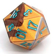 Load image into Gallery viewer, Fresh Cut Grass - 23mm Oversized d20
