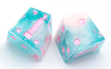 Load image into Gallery viewer, Fey Spring - Chiral d6 Pair
