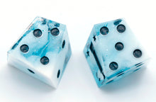 Load image into Gallery viewer, Flurries - Chiral d6 Pair
