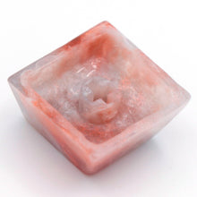 Load image into Gallery viewer, Foggy Embrace - Keycap (Esc)
