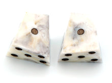 Load image into Gallery viewer, Moss Marble - Chiral d6 Pair
