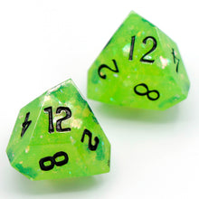 Load image into Gallery viewer, Ooze - Daggerheart d12 Pair
