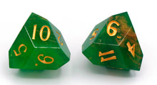 Load image into Gallery viewer, Shamrock - Daggerheart d12 Pair
