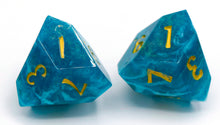 Load image into Gallery viewer, Tropical Tides - Daggerheart d12 Pair
