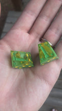 Load and play video in Gallery viewer, Sunflower Fields - Chiral d6 Pair
