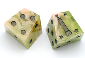 Fearne - Chiral d6 Pair